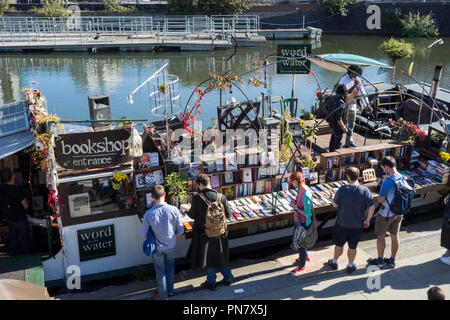 Word On The Water floating bookshop, Regent's Canal Towpath, Kings Cross, Camden, London, N1, UK Stock Photo