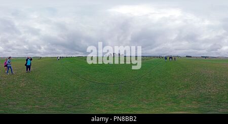 360 degree panoramic view of Stonehenge, View 6