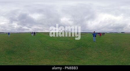 360 degree panoramic view of Stonehenge, View 7