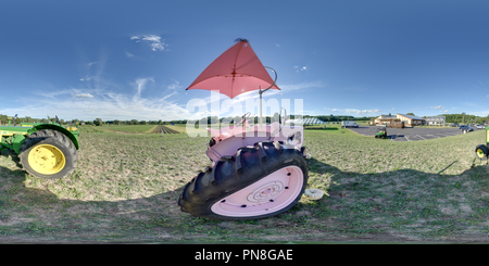 360 degree panoramic view of Pink Tractor Two