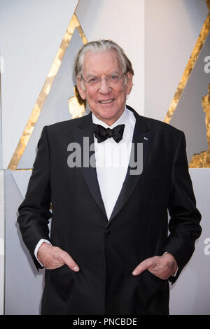 Donald Sutherland arrives on the red carpet of The 90th Oscars? at the Dolby? Theatre in Hollywood, CA on Sunday, March 4, 2018.  File Reference # 33546 079PLX  For Editorial Use Only -  All Rights Reserved Stock Photo