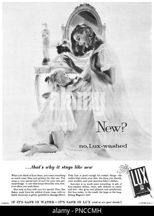 1959 British advertisement for Lux soap powder.