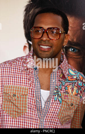 Mike Epps at the Los Angeles Premiere of THE HANGOVER held at the Grauman's Chinese Theater in Hollywood, CA on Tuesday, June 2, 2009. Photo by PRPP / PictureLux  File Reference # Mike Epps 60109 02PRPP  For Editorial Use Only -  All Rights Reserved Stock Photo