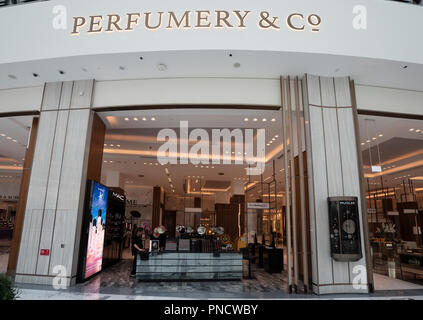 v perfumes outlet mall