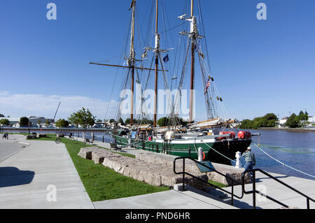 S/V Denis Sullivan, Milwaukee, WI Discovery World schooner at dock, Two Rivers, WI Stock Photo