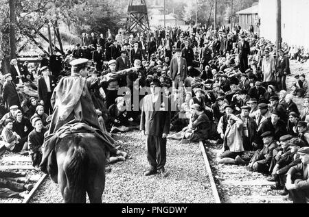 Original film title: SCHINDLER'S LIST. English title: SCHINDLER'S LIST. Year: 1993. Director: STEVEN SPIELBERG. Credit: UNIVERSAL PICTURES / Album Stock Photo