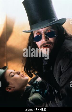 Dracula Year USA Director Francis Ford Coppola Monica Bellucci Florina Kendrick