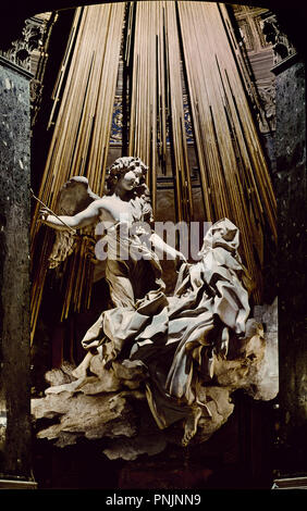 The Extasis of Ste. Therese . El Extasis de Santa Teresa. 1645-1652 . Marble Sculpture. Rome, Church of Santa Maria della Vittoria. Author: BERNINI, GIAN LORENZO. Location: IGLESIA DE SANTA MARIA DELLA VITTORIA. Rome. Stock Photo