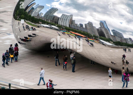 Cloud Gate sculpture, The Bean, by British artist Anish Kapoor, in Millennium Park, Downtown Chicago, IL. Stock Photo