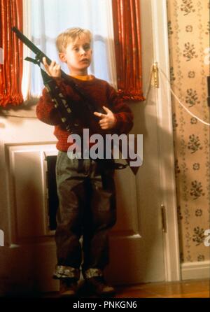 Original film title: HOME ALONE. English title: HOME ALONE. Year: 1990. Director: CHRIS COLUMBUS. Stars: MACAULAY CULKIN. Credit: 20TH CENTURY FOX / Album Stock Photo