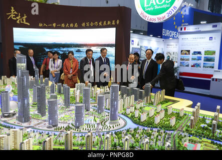 Chengdu, China's Sichuan Province. 20th Sep, 2018. Traders visit the Lao booth during the 17th Western China International Fair (WCIF) in Chengdu, capital of southwest China's Sichuan Province, Sept. 20, 2018. Credit: Jiang Hongjing/Xinhua/Alamy Live News Stock Photo