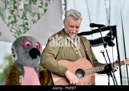 London, UK. 22nd Sept 2018.  Despite the constant rain, huge crowds gather to walk in Hyde Park to hear speakers and music on the stage before setting off for an hour-long walk around central London to highlight the local wildlife and the plight of nature in general. Credit: PjrFoto/Alamy Live News Stock Photo