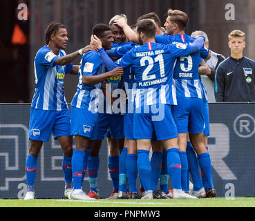 22 September 2018, Berlin: Soccer: Bundesliga, Hertha BSC vs Borussia Moenchengladbach, 4th matchday at the Olympic Stadium. Hertha players celebrating the 3:1. Photo: Soeren Stache/dpa - IMPORTANT NOTICE: DFL an d DFB regulations prohibit any use of photographs as image sequences and/or quasi-video. Stock Photo