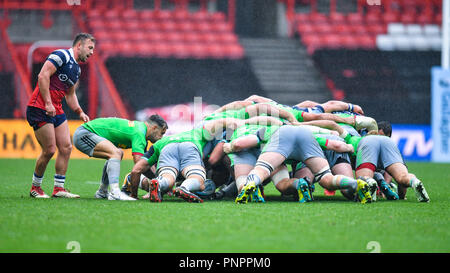 London, UK. 22nd September 2018. scrum during Gallagher Premiership match between Bristol Bears and Harlequins at Ashton Gate on Saturday, 22 September 2018. LONDON ENGLAND.  (Editorial use only, license required for commercial use. No use in betting, games or a single club/league/player publications.) Credit: Taka Wu/Alamy Live News Stock Photo