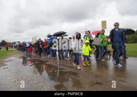 London, UK. 22 September 2018. Over eight thousand people walked through London from Hyde Park to Whitehall in a March for Wildlife 22nd September 2018. Organised by naturalist and photographer Chris Packham, the march was to highlight and put into action a plan to save our wildlife. With a People's Manifesto for Wildlife written, Chris Packham with others handed this manifesto into 10 Downing Stree. Writer Robert Macfarlane talks and leads the March For Wildlife out of Hyde Park. Credit: Haydn Wheeler/Alamy Live News Stock Photo