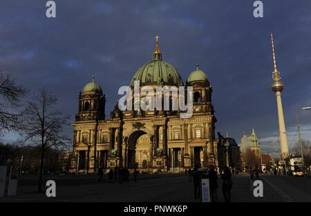 Germany. Berlin. Cathedral of Berlin: Berlin Dom. Evangelical church. It is a main work of Historicist architecture of the 'Kaiserzeit', built between 1895-1905. General view. Stock Photo