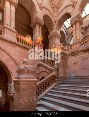 The Great Western Staircase (or 'Million Dollar Staircase') inside the New York State Capitol building at State Street and Washington Avenue in Albany Stock Photo