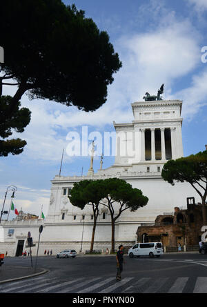 A side view of the  Monumento Nazionale a Vittorio Emanuele II building in Rome. Stock Photo