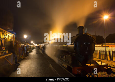 Kidderminster, UK. 22nd  September, 2018. Excitement at the Severn Valley Railway's Autumn Steam Gala continues well into the night, yet again, as visitors take full advantage of the extensive all-night timetable running this evening. Credit: Lee Hudson/Alamy Live News Stock Photo