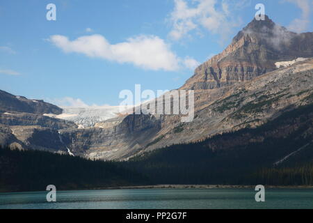 Crowfoot Glacier behind Bow Lake in Banff National Park, Alberta, Canada Stock Photo