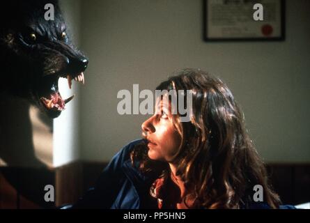 Original film title: THE HOWLING. English title: THE HOWLING. Year: 1981. Director: JOE DANTE. Stars: BELINDA BALASKI. Credit: EMBASSY PICTURES / Album Stock Photo