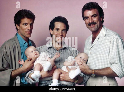 Original film title: THREE MEN AND A BABY. English title: THREE MEN AND A BABY. Year: 1987. Director: LEONARD NIMOY. Stars: TED DANSON; STEVE GUTTENBERG; TOM SELLECK. Credit: TOUCHSTONE PICTURES / Album Stock Photo