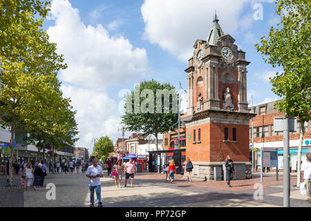 Bexleyheath Memorial Clock Tower, Market Place, Bexleyheath, London Borough of Bexley, Greater London, England, United Kingdom Stock Photo