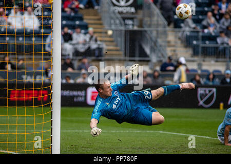 Chester, PA, USA. 23rd Sept, 2018. Sporting goalkeeper Tim Melia (29) makes a save in the second half against Philadelphia Union. © Ben Nichols/Alamy Live News Stock Photo