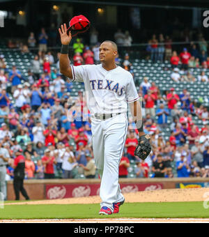 Arlington, Texas, USA. 23rd Sep, 2018. Texas Rangers third baseman Adrian Beltre (29) waves to the fans while leaving the game in the 6th inning of the MLB game between the Seattle Mariners and the Texas Rangers at Globe Life Park in Arlington, Texas. Sunday's game could have been Beltre's last home game for the Rangers. Texas won 6-1. Tom Sooter/CSM/Alamy Live News Stock Photo