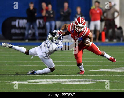 Santa Ana, CA. 21st Sep, 2018. Mater Dei Monarchs Bru Mccoy #5 runs in the first half of the Prep Football game Mater Dei High School vs. IMG Academy Ascenders, in Santa Ana, California.Photo © Louis Lopez /Modern Exposure/Cal Sport Media/Alamy Live News Stock Photo