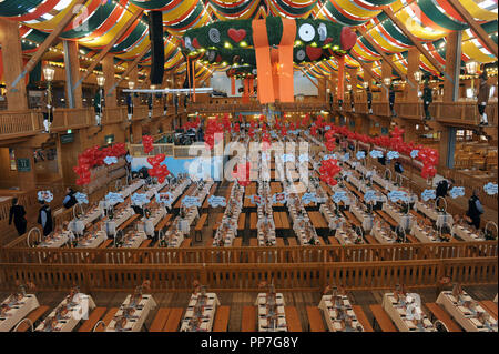 Munich, Bavaria, Germany. 24th Sep, 2018. Marquee, decorated for Regines Damenwiesn. The world's largest fair lasts from 22.09. to 07.10.2018. Credit: Ursula Düren/dpa/Alamy Live News Stock Photo