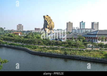 JINGZHOU, CHINA - Jun 7 2018: The biggest Guan Yu Statue. Guan Yu Temple. Travel in Jingzhou City. This temple famous for who love Three Kingdoms seri Stock Photo