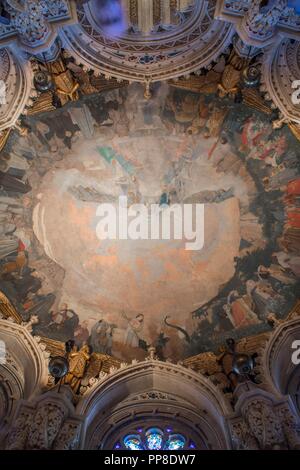 Detalle del Apoteosis de la Virgen, 1896-1898. Pintura mural de la cúpula del cambril de la Virgen. Monasterio de Montserrat. Cataluña. Author: LLIMONA, JOAN.