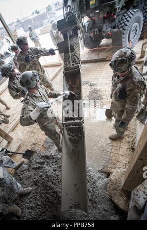 U.S. Army Reserve Soldiers of the 943rd Engineer Detachment