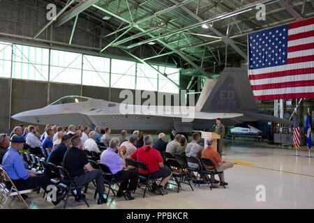An F-22 Raptor from the 411th Flight Test Squadron, 412th Test Wing ...