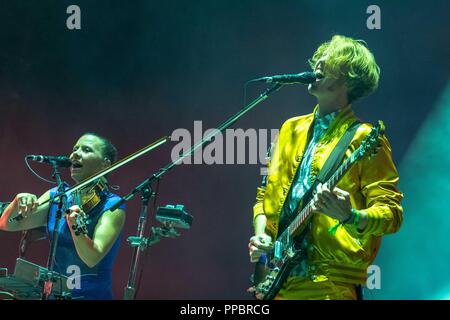 Las Vegas, Nevada, USA. 23rd Sep, 2018. SARAH NEUFELD and RICHARD REED PARRY of Arcade Fire during Life Is Beautiful Music Festival in Las Vegas, Nevada Credit: Daniel DeSlover/ZUMA Wire/Alamy Live News Stock Photo