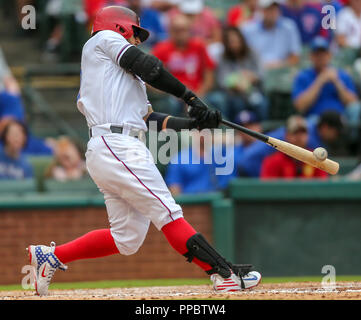 Texas Rangers' Rougned Odor hits a grand slam during the first inning ...