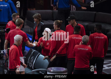 Chicago, Illinois, USA. 22nd Sep, 2018. Team World member KEVIN ANDERSON of South Africa is congratulated and celebrates with teammates after winning a singles match against Team Europe member NOVAK DJOKOVIC of Serbia on Day Two of the Laver Cup at the United Center in Chicago, Illinois. Credit: Shelley Lipton/ZUMA Wire/Alamy Live News Stock Photo