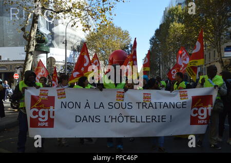 Paris, France. 25th Sep 2018. Strike of the hotel workers. From the Hotel Park Hyatt Paris Vendome, 5 rue de la Paix, Metro Opera, to the Intercontinental Paris le Grand Hotel. 25 September 2018. 12h  ALPHACIT NEWIM / Alamy Live News Stock Photo