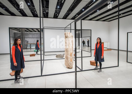 London, UK. 25th September, 2018. WeltenLinie, 2017, by Alicja Kwade - Space Shifters - Hayward Gallery’s new major exhibition which runs 26 September - 6 January. The show features artworks by 20 leading international artists that disrupt the visitor’s sense of space and alter their perception of their surroundings. Credit: Guy Bell/Alamy Live News Stock Photo