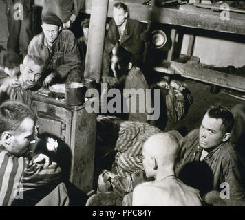 WW2 - British Prisoners of War at Stalag XXI-D, a German World War II ...