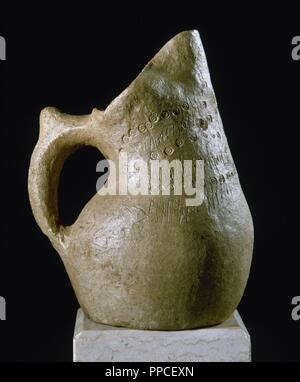 Italy. Sardinia. Nuragic civilization. Ceramic jug. 8th century BC. From Sardara. Archeological Museum of Cagliari. Stock Photo