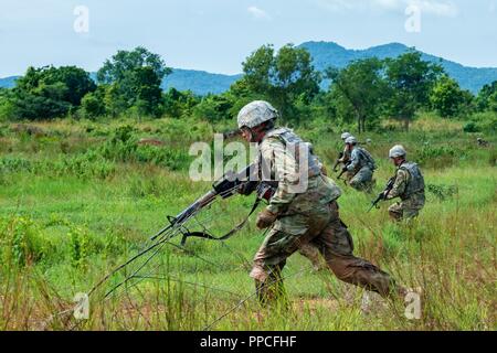 Soldiers from the 116th Brigade Special Troops Battalion, 116th ...