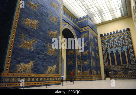 Mesopotamian art. Neo-Babylonian. Ishtar Gate, one of the eight gates of the inner wall of Babylon. Built in the year 575 B.C. during the reign of Nebuchadnezzar II (604-562 BC) using glazed blue brick with alternating rows of basrelief with dragons mushussu, also called sirrush, and aurochs. It was dedicated to the Babylonian goddess Ishtar. Rebuilt in 1930. Pergamon Museum. Berlin. Germany. Stock Photo