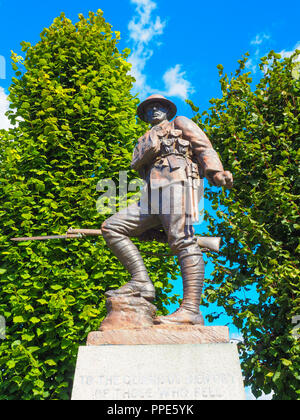 Memorial statue to the men of the 41st Division at Flers on the Somme Stock Photo