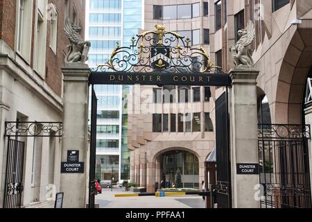 Dunster Court gate entrance, where the The Livery Hall of the Clothworkers' Company is in the City of London Stock Photo