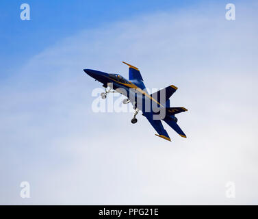 Blue Angel 5 performs solo maneuvers at Cleveland Air Show 2018 Stock Photo