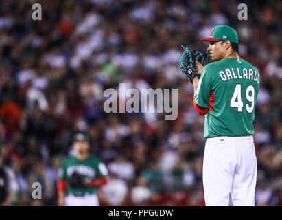 Yovani Gallardo pitcher inicial de Mexico, durante el partido de Italia vs Mexico del torneo Clásico Mundial de Beisbol 2017 en el Estadio de Charros Stock Photo