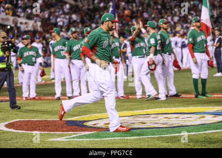 Adrian Gonzalez, el Titan de Mexico. Aspectos del partido Mexico vs Italia, durante Clásico Mundial de Beisbol en el Estadio de Charros de Jalisco. Stock Photo