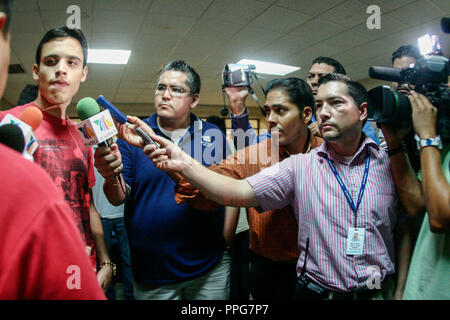 Julii Cesar Chavez jr ,Boxing acompañado del politico Epifanio Salido en el aeropuerto de Hermosillo, Sonora, Mexico. Stock Photo